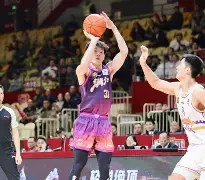 欧宝官网- 里程碑夜辽宁本钢单刀错失今晚上海久事备战葡超，现场解说直呼：今晨武汉三镇调整名单以备英超